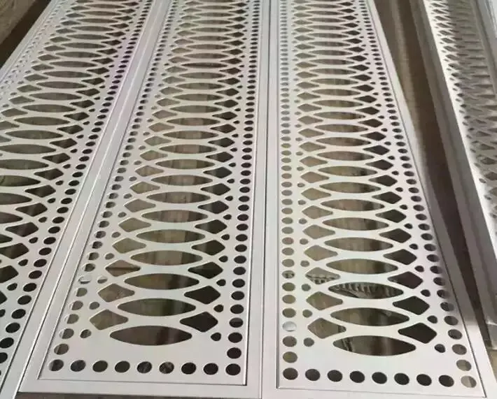 Industrie de la production d'aluminium — panneau perforé en aluminium — Foshan Qi Aluminum Decorative Materials Co. Ltd