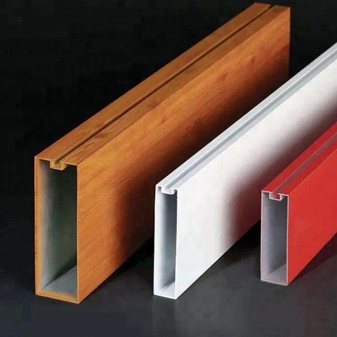 Plafond suspendu en aluminium en forme de U, à lames linéaires rectangulaires — Foshan Qi Aluminum Decorative Materials Co. Ltd