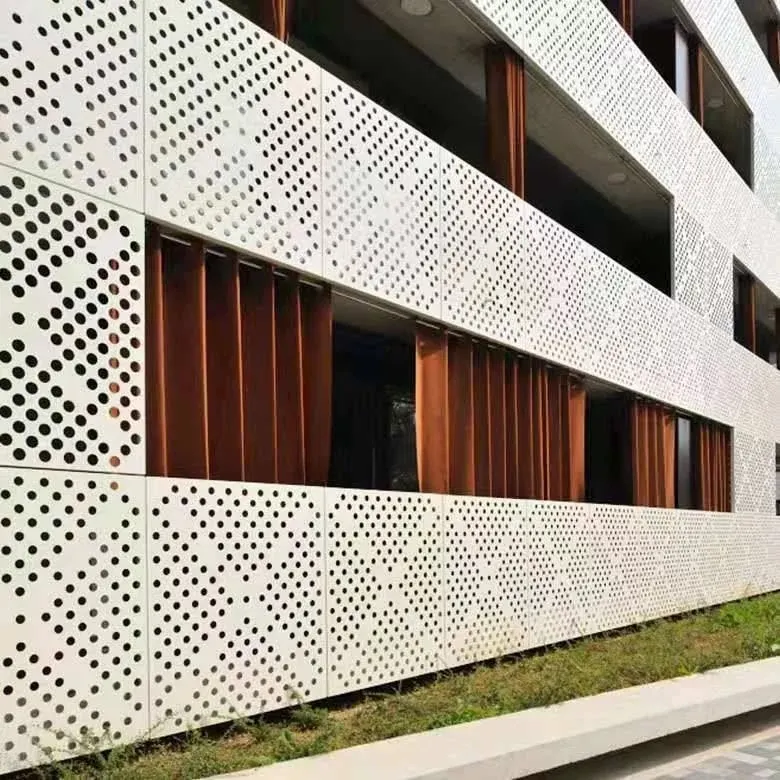 Panneau mural en aluminium personnalisé panneau en aluminium percé métal mural — Foshan Qi Aluminum Decorative Materials Co. Ltd