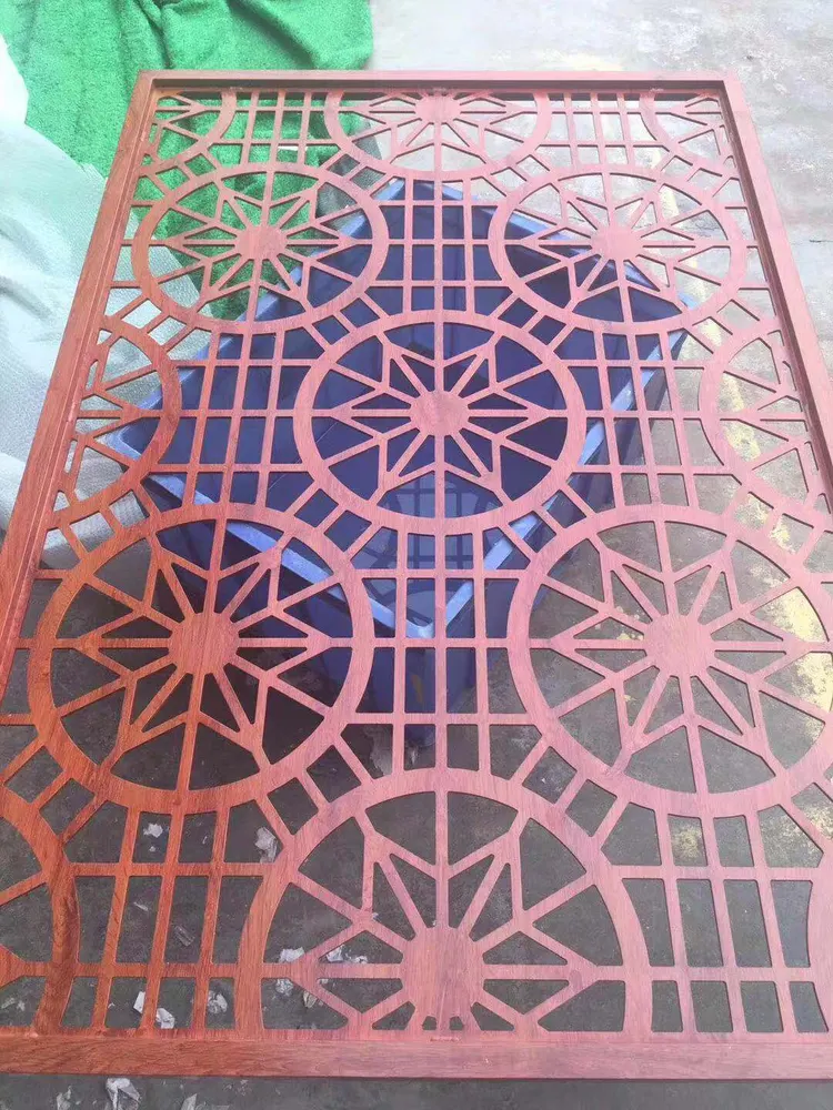 Fabricant chinois de grille en aluminium, décoration de façade en aluminium — Foshan Qi Aluminum Decorative Materials Co. Ltd