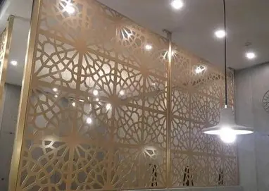 Panneaux de façade extérieure décoratifs en aluminium personnalisés avec revêtement PE