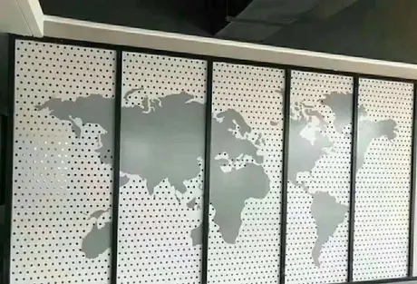 Panneau en aluminium percé pour couverture de climatiseur extérieur, revêtement mural