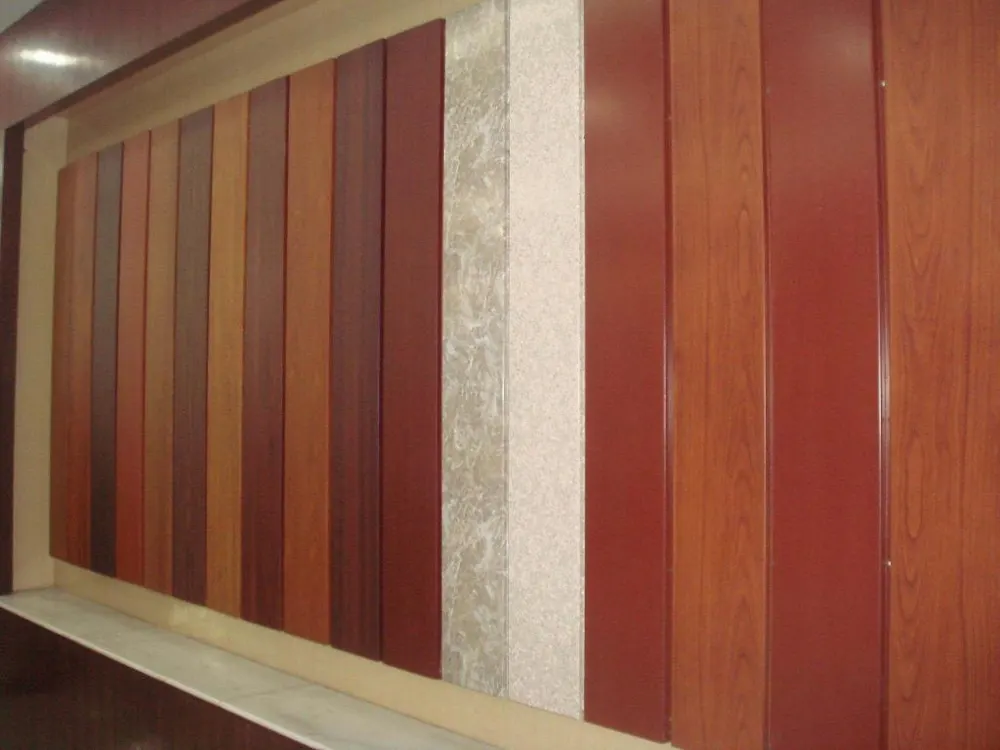 panneaux composites en aluminium brillant, panneau composite en treillis aluminium, panneau composite en aluminium massif — Foshan Qi Aluminum Decorative Materials Co. Ltd