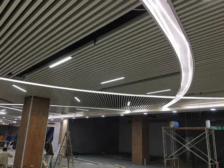 Panneau métallique perforé en aluminium à trous ronds en vente chaude / Tôle perforée en aluminium, tôle en mailles d'aluminium, tôle métallique en mailles