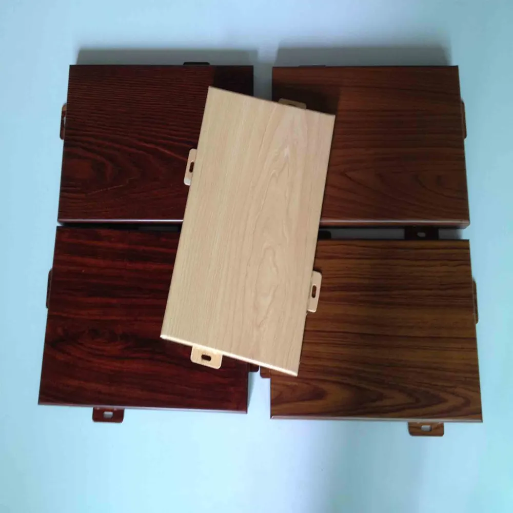 Panneau composite solide en aluminium de haute qualité pour bâtiment — Foshan Qi Aluminum Decorative Materials Co. Ltd