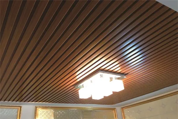 Panneau de couverture d'air conditionné en aluminium sculpté extérieur avec perforation — Foshan Qi Aluminum Decorative Materials Co., Ltd