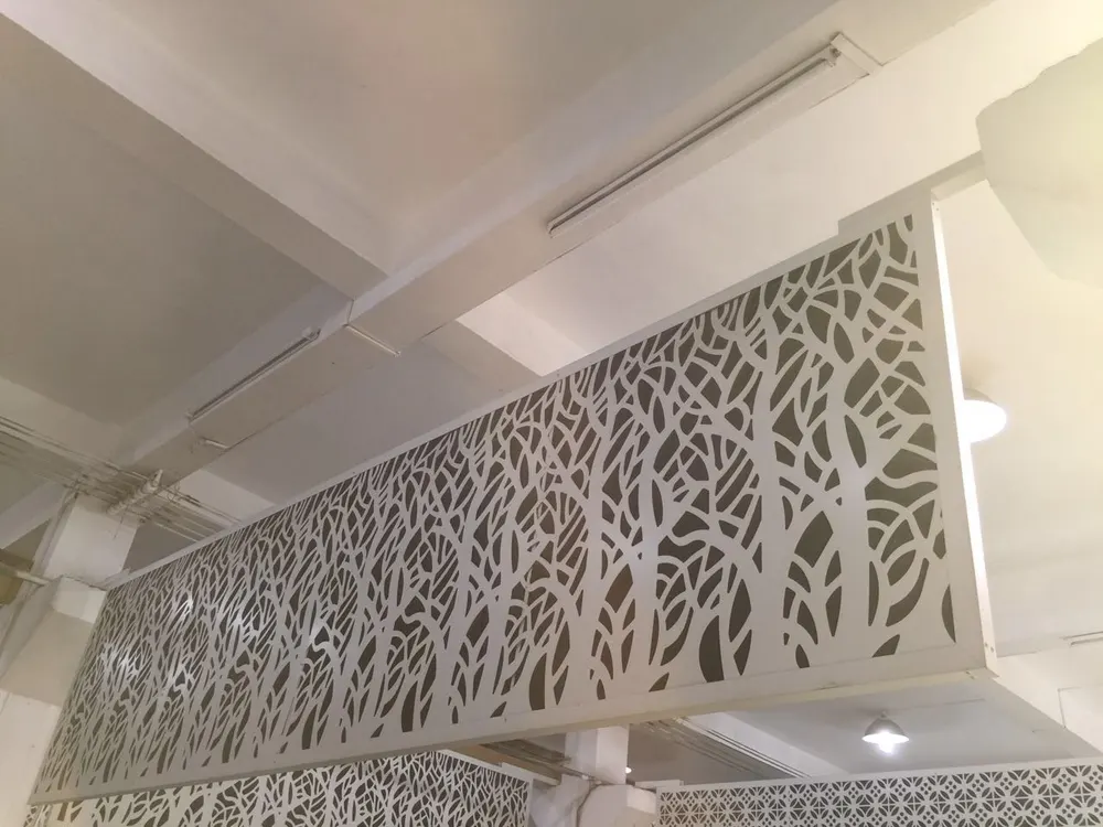Feuille métallique perforée en acier inoxydable galvanisé aluminium décoratif — Foshan Qi Aluminum Decorative Materials Co. Ltd