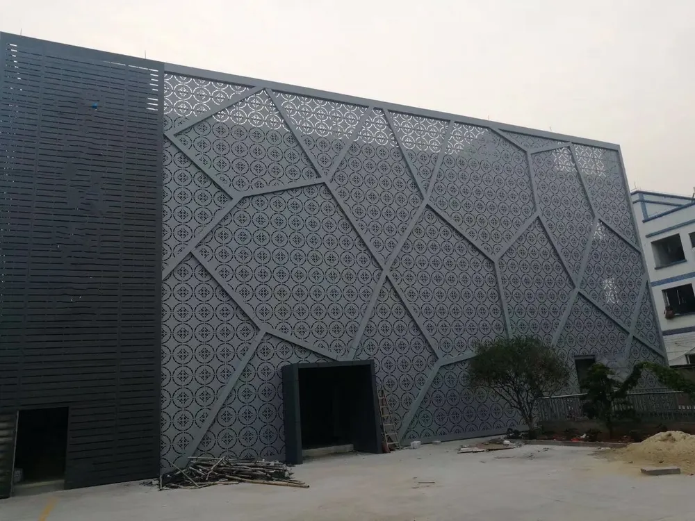 Revêtement mural ignifuge compact sur mesure — Foshan Qi Aluminum Decorative Materials Co. Ltd
