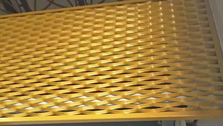 Feuilles de treillis métallique perforé à formes de trous décoratives architecturales, vente chaude 2020