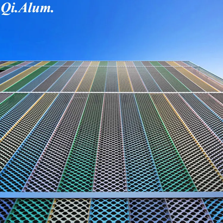 Cloison décorative en maille d'aluminium sur mesure — Foshan Qi Aluminum Decorative Materials Co. Ltd