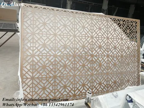 Panneaux métalliques incurvés en aluminium pour décoration de mur-rideau