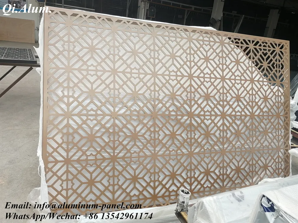 Panneaux de revêtement façade métallique perforé architecturaux extérieurs en aluminium — Foshan Qi Aluminum Decorative Materials Co., Ltd