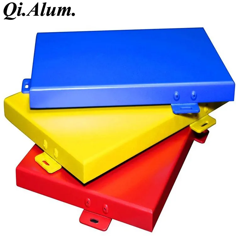 Plaque métallique décorative pour mur-rideau en aluminium, panneau extérieur en aluminium — Foshan Qi Aluminum Decorative Materials Co., Ltd