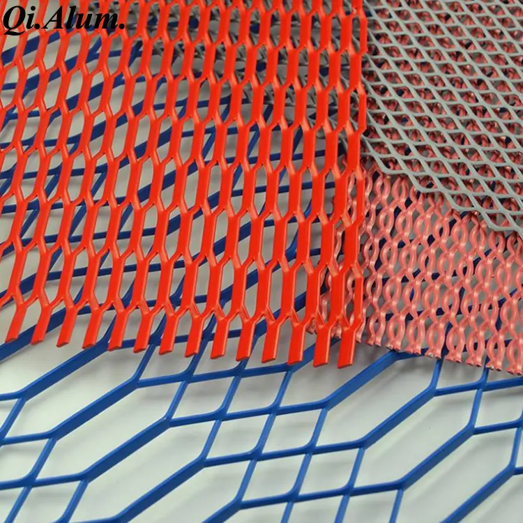 Plaque en métal expansé en aluminium Chine revêtue de peinture PVDF — Foshan Qi Aluminum Decorative Materials Co. Ltd
