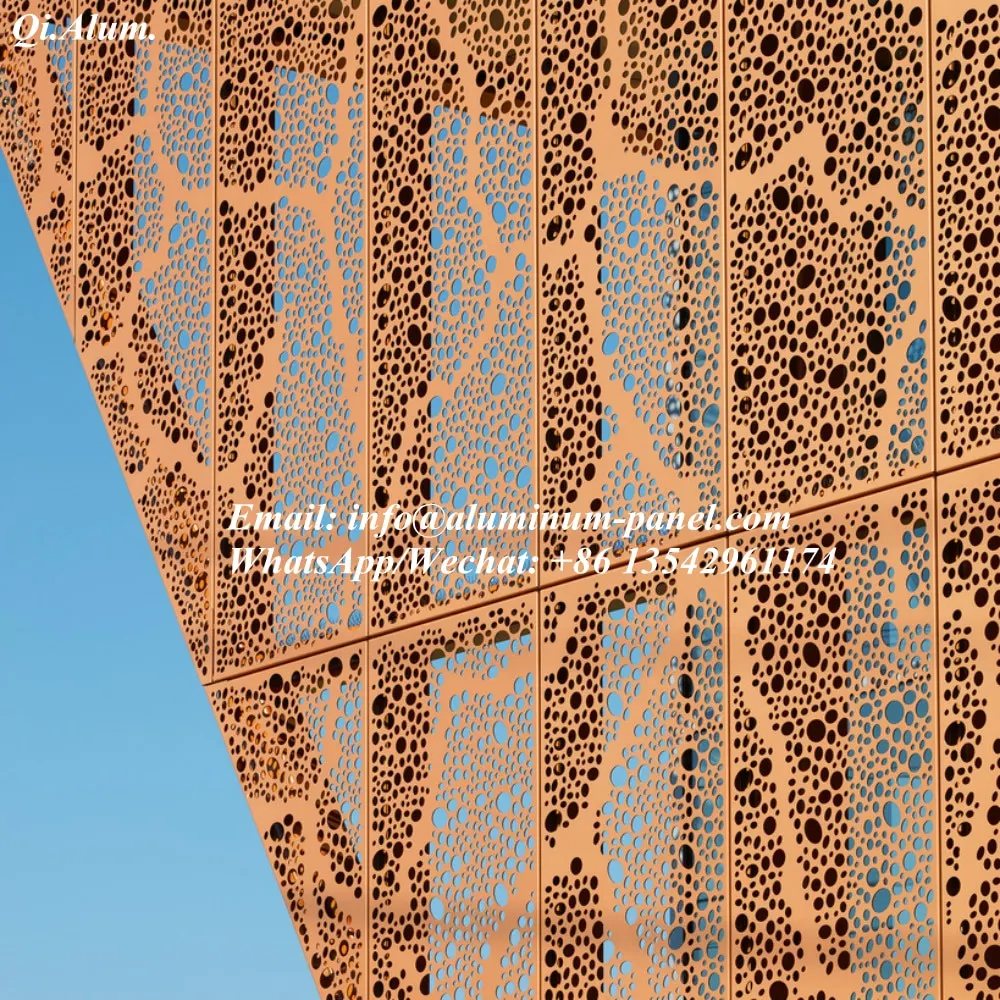 Panneau en aluminium sculpté — Foshan Qi Aluminum Decorative Materials Co. Ltd