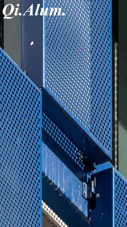 Panneaux perforés en aluminium à micro-trous du projet Vancouver au Canada