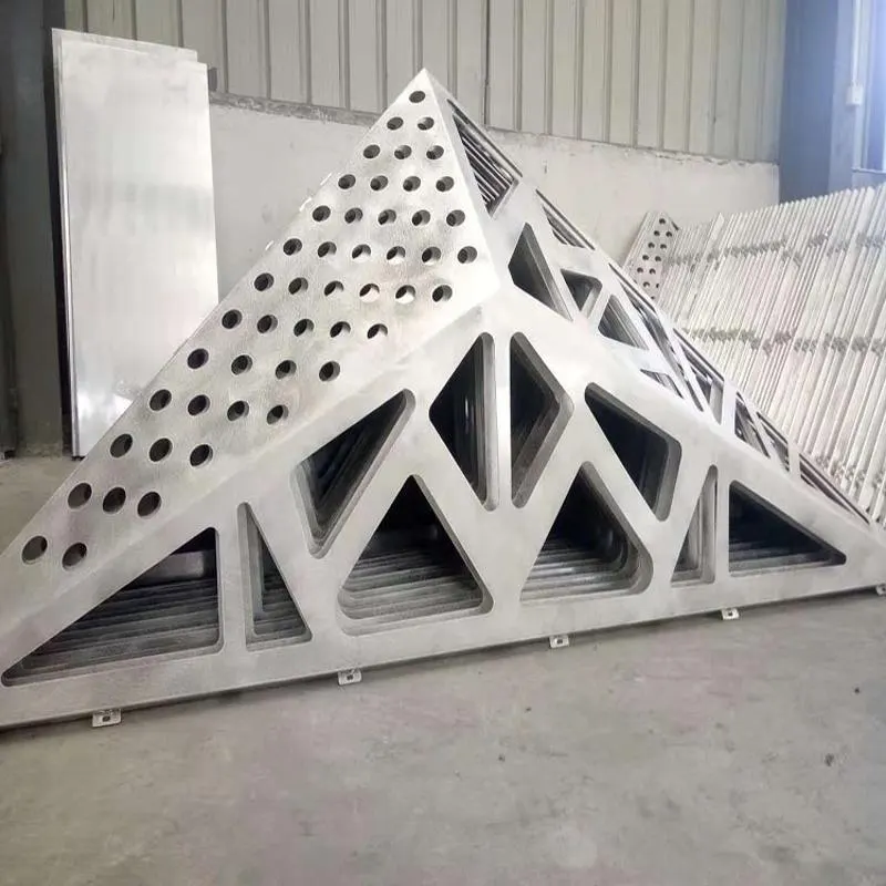 Panneaux uniques en aluminium sculpté — Foshan Qi Aluminum Decorative Materials Co., Ltd