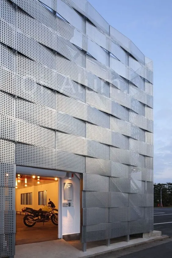 Panneaux de façade modernes en aluminium perforé solide décoratif extérieur — Foshan Qi Aluminum Decorative Materials Co., Ltd