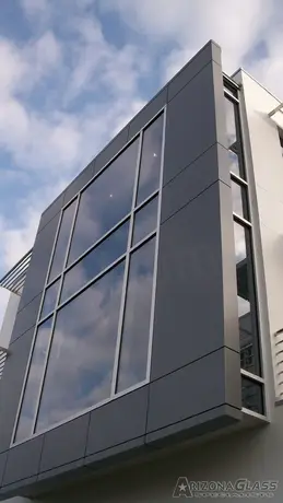 Fabricant de panneaux de mur-rideau — panneaux composites décoratifs en aluminium nid d'abeille, vue 3