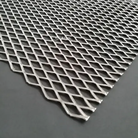 Main courante en métal perforé en aluminium inoxydable avec grillage haute sécurité en acier, revêtement poudre vue 7