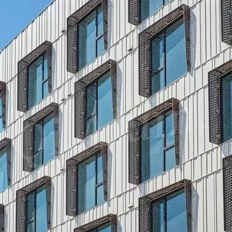 Écrans décoratifs en aluminium perforé découpés au laser sur mesure, métal alliage aluminium pour extérieur, vue 3 pour bâtiment