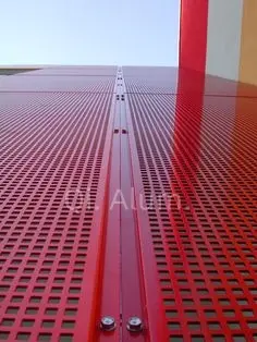 Panneaux décoratifs en aluminium perforé ignifuge très vendus pour façade de bâtiment vue 2