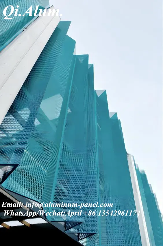 Panneaux extérieurs en aluminium perforé pour bardage métallique moderne, façade extérieure pour bâtiment, mur-rideau — Foshan Qi Aluminum Decorative Materials Co. Ltd
