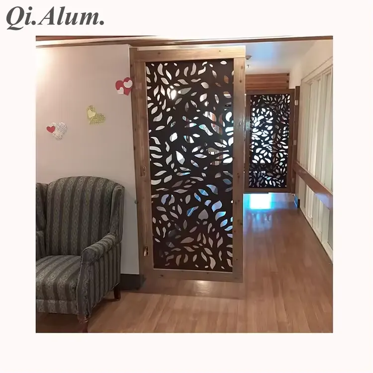 Panneau décoratif en aluminium découpé au laser à perforations pour séparation de pièce — Foshan Qi Aluminum Decorative Materials Co. Ltd