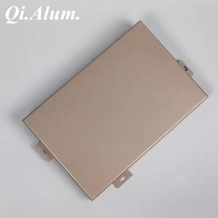 Panneaux pleins en aluminium pour bardage plat métallique — Foshan Qi Aluminum Decorative Materials Co. Ltd