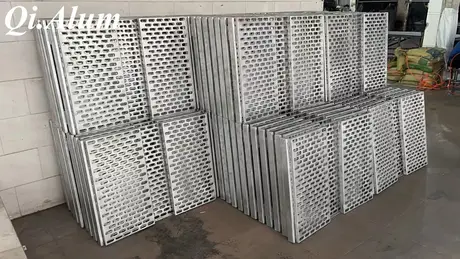 Renforcez la protection et l'esthétique avec des couvertures d'air conditionné en aluminium de qualité supérieure