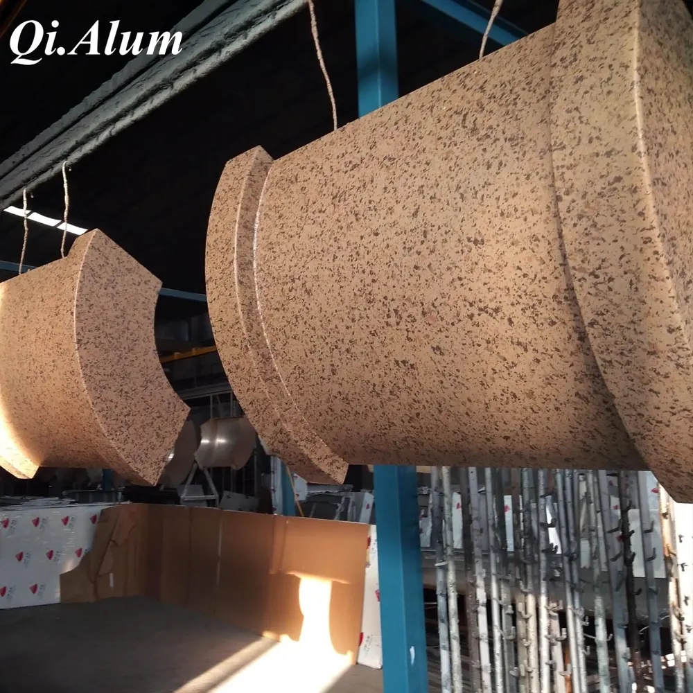 Panneaux hyperboliques en aluminium : solutions conçues avec précision pour le revêtement architectural moderne — Foshan Qi Aluminum Decorative Materials Co. Ltd