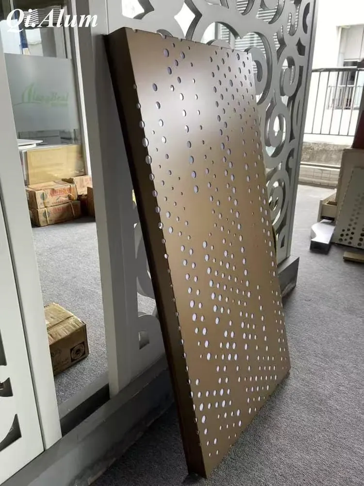 Panneau perforé en aluminium éclairé : où l'innovation rencontre l'éclairage — Foshan Qi Aluminum Decorative Materials Co. Ltd