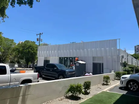 Panneaux de revêtement mural étanches en aluminium perforé, façade