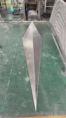Guide d'approbation des échantillons de panneaux en aluminium perforés sur mesure